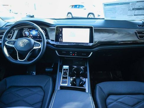 New 2026 Volkswagen Atlas SE image 18