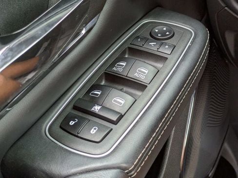 Used 2022 RAM 1500 Limited RWD image 25