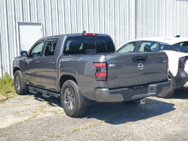 Certified 2025 Nissan Frontier SV w/ SV Convenience Package RWD image 3