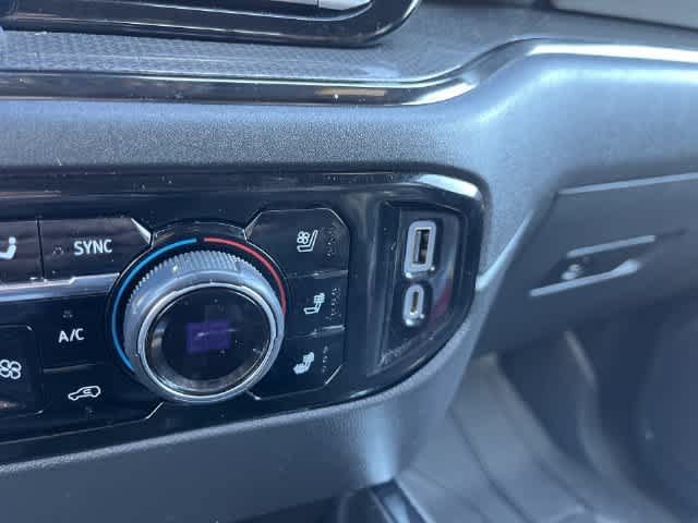 Used 2023 Chevrolet Silverado 1500 ZR2 w/ Technology Package AWD/4WD image 28