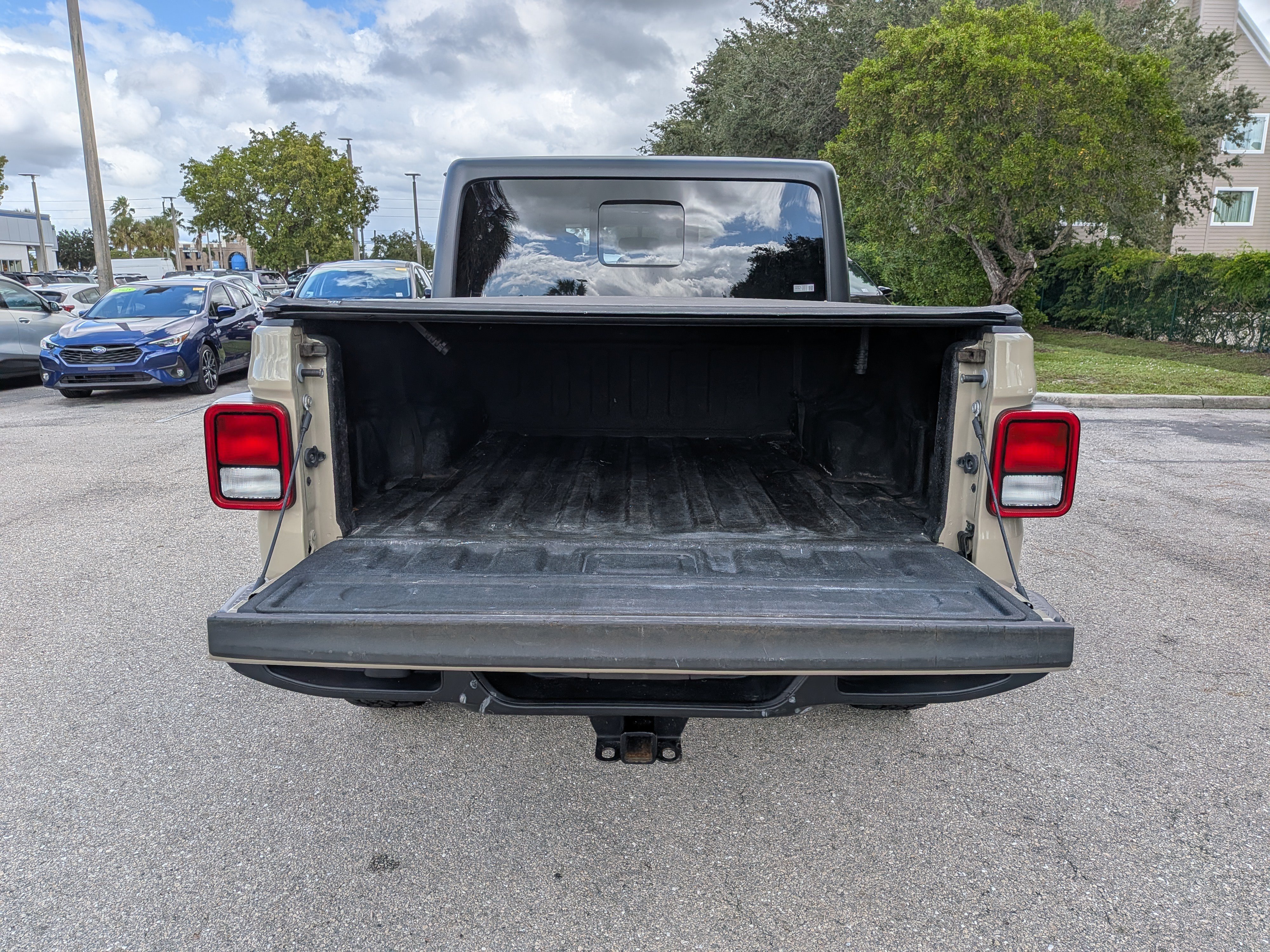 Used 2020 Jeep Gladiator Sport w/ Quick Order Package 24S AWD/4WD image 13