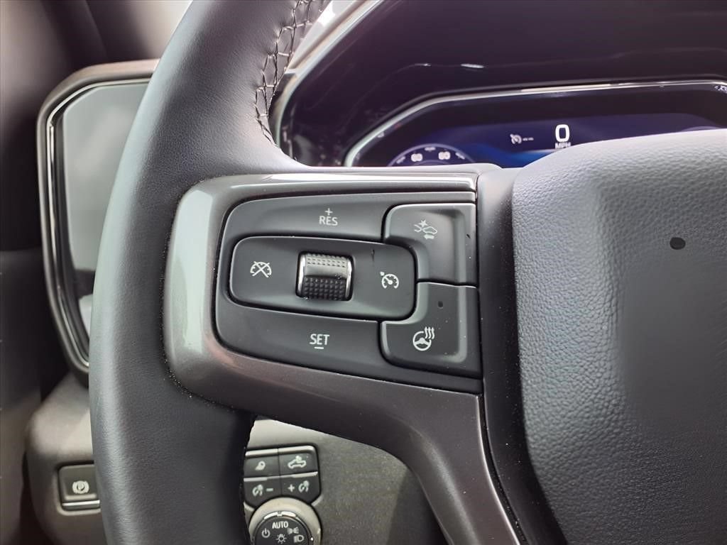 Certified 2025 Chevrolet Silverado 2500 ZR2 AWD/4WD image 25