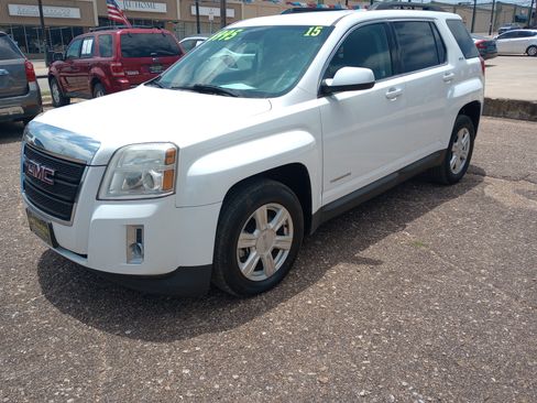 Used 2015 GMC Terrain SLE FWD image 3