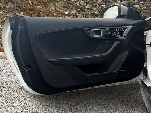 Used 2017 Jaguar F-TYPE S image 22