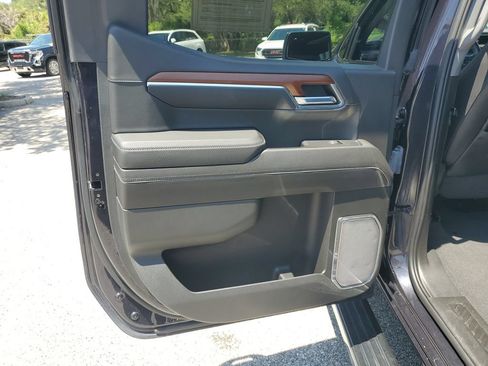 Used 2023 GMC Sierra 1500 Denali w/ Denali Reserve Package AWD/4WD image 15