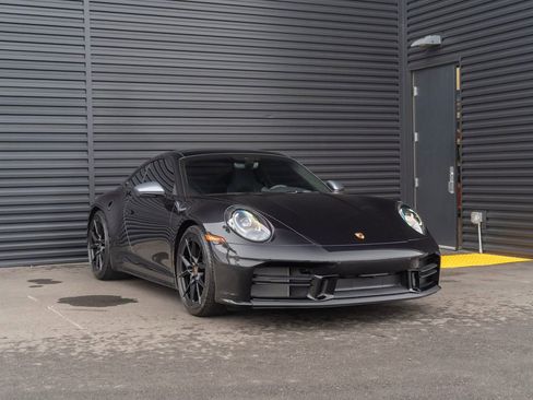 Used 2026 Porsche 911 Carrera T image 7