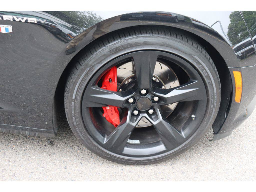 Used 2016 Chevrolet Camaro SS RWD image 31