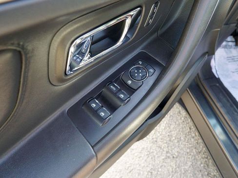 Used 2019 Ford Taurus SEL w/ Equipment Group 201A FWD image 15