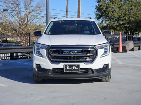 Used 2022 GMC Terrain AT4 w/ Infotainment Package II image 6