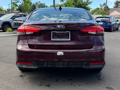 Used 2017 Kia Forte LX w/ LX Popular Package FWD image 4