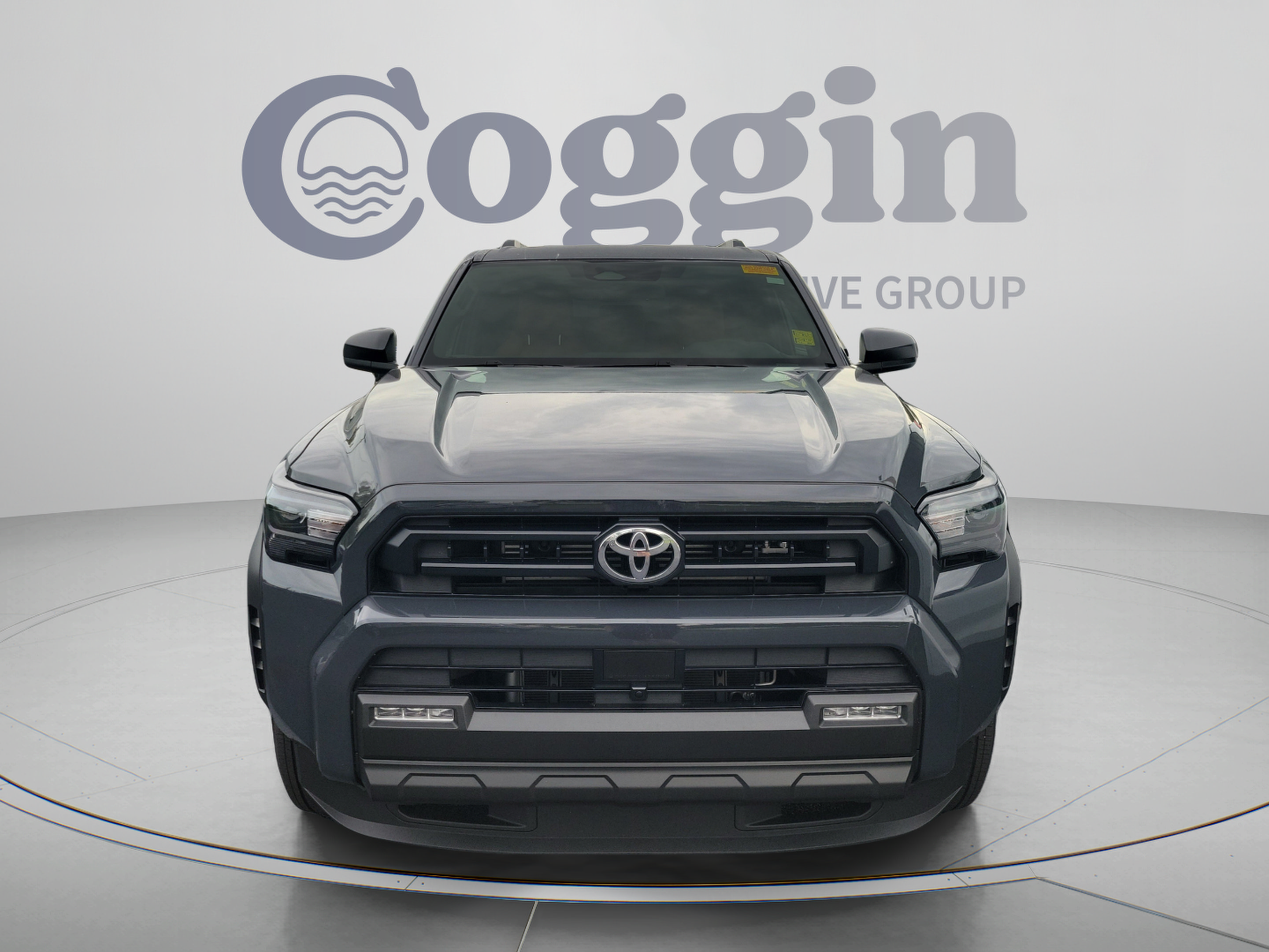 Used 2025 Toyota 4Runner SR5 AWD/4WD image 6