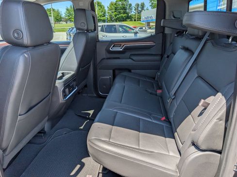 Used 2023 GMC Sierra 1500 Denali AWD/4WD image 15
