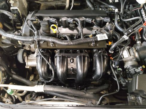 Used 2017 Ford Fusion SE FWD image 30