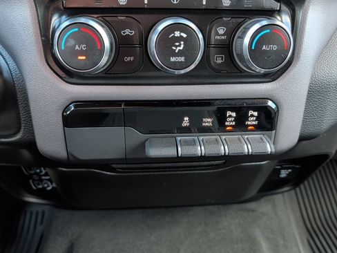 Used 2022 RAM 1500 Big Horn AWD/4WD image 20
