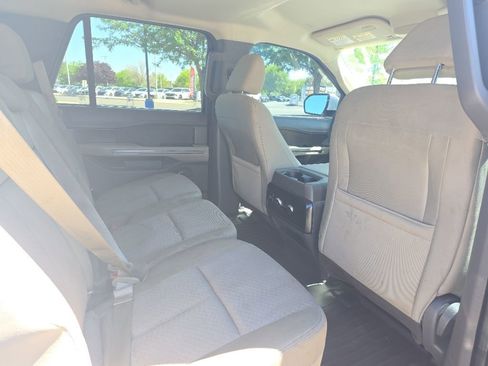 Used 2021 Ford Expedition XLT AWD/4WD image 24
