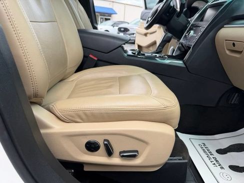 Used 2016 Ford Explorer Limited w/ Equipment Group 301A FWD image 40