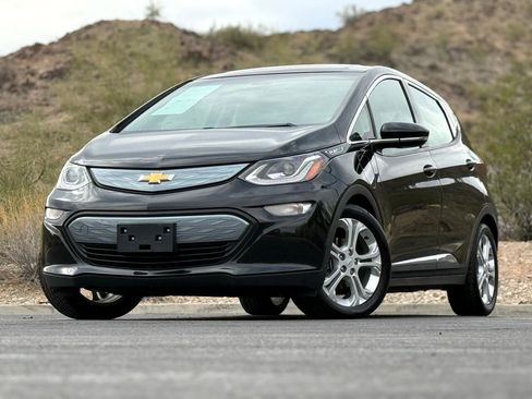 Used 2019 Chevrolet Bolt LT image 2