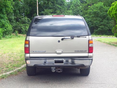 Used 2002 Chevrolet Suburban LT AWD/4WD image 38