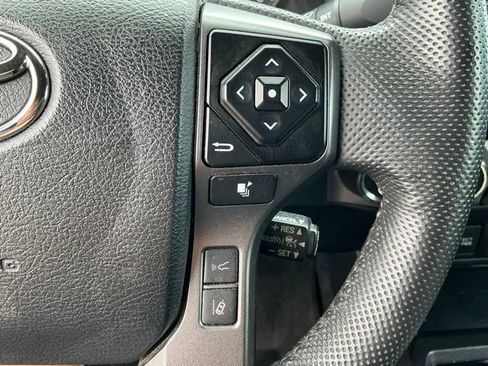 Used 2023 Toyota Tacoma TRD Off-Road AWD/4WD image 15