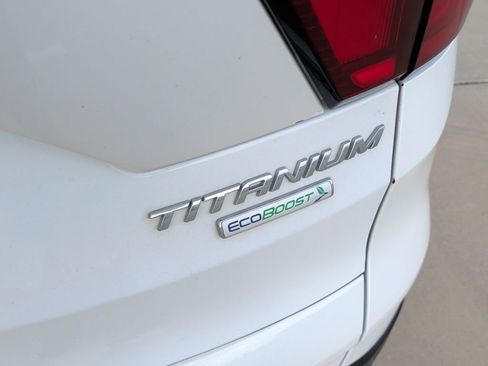 Used 2019 Ford Escape Titanium image 39