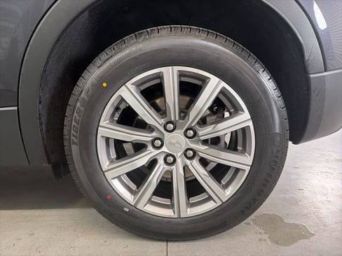 Used 2023 Cadillac XT4 Sport AWD/4WD image 8