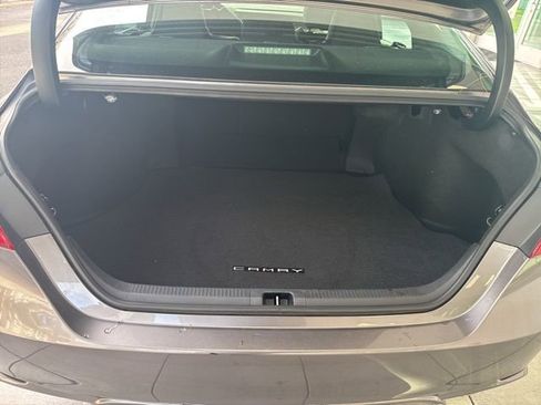 Used 2020 Toyota Camry SE image 14