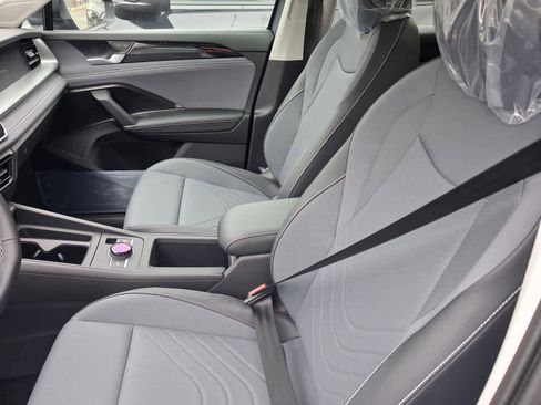 New 2026 Volkswagen Tiguan SE AWD/4WD image 15