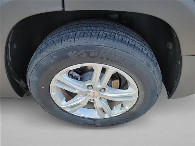 Used 2022 GMC Terrain SLE w/ Driver Convenience Package FWD image 12