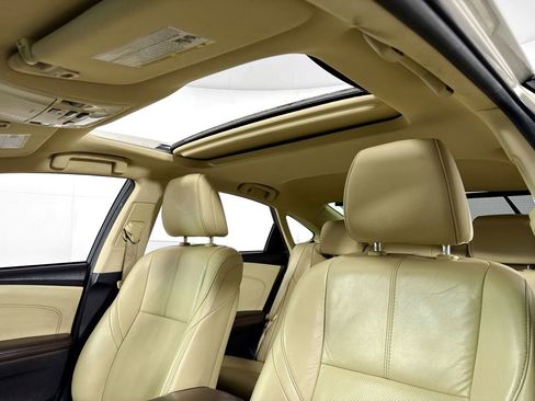 Used 2013 Toyota Avalon Limited image 26