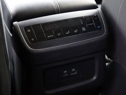 Certified 2025 Nissan Pathfinder SV AWD/4WD image 23