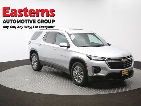 Used 2022 Chevrolet Traverse LT FWD image 50