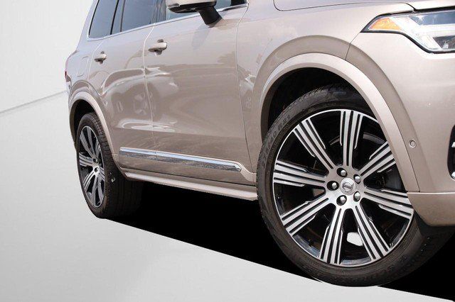 Used 2023 Volvo XC90 B6 Ultimate w/ Protection Package Premier AWD/4WD image 3