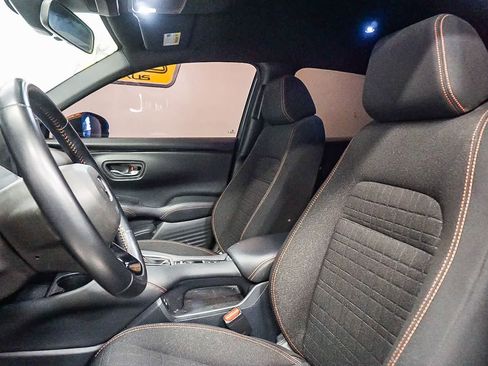 Used 2025 Honda HR-V Sport image 18