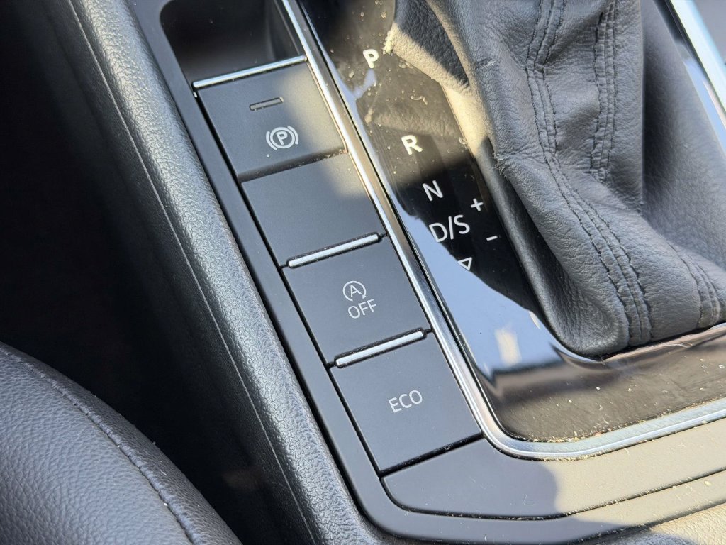 Used 2019 Volkswagen Jetta SE FWD image 38