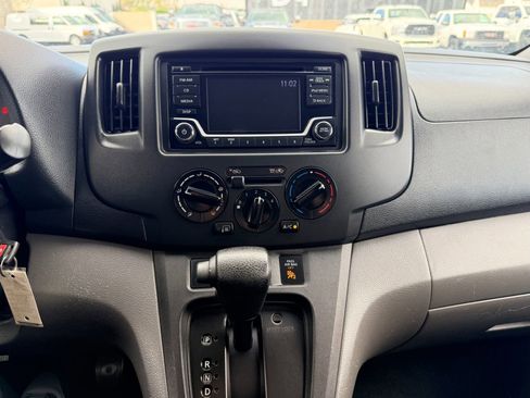 Used 2019 Nissan NV200 SV image 13