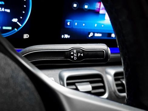 Used 2022 Mercedes-Benz GLS 450 4MATIC image 33