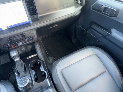 Used 2024 Ford Bronco Everglades image 10