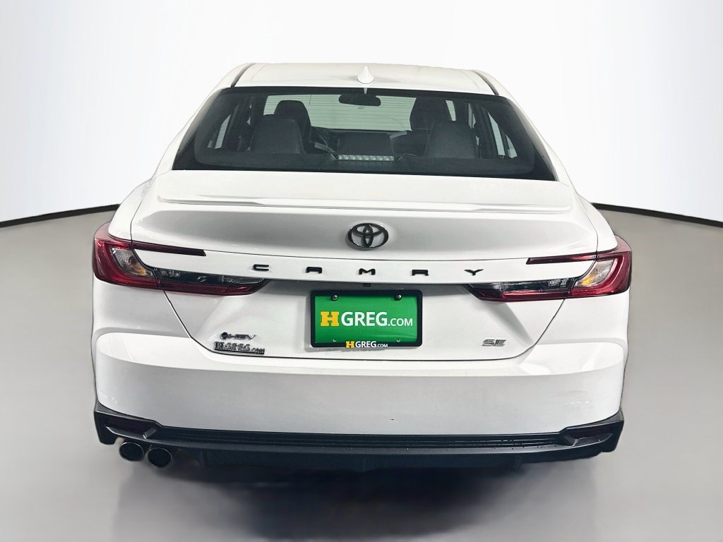 Used 2025 Toyota Camry SE FWD image 8