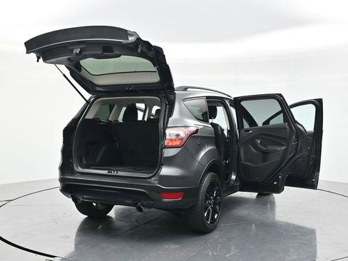 Used 2018 Ford Escape SE w/ SE Sport Appearance Package FWD image 53