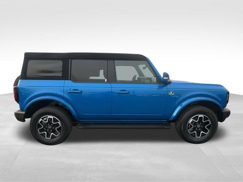 Used 2023 Ford Bronco Outer Banks AWD/4WD image 9