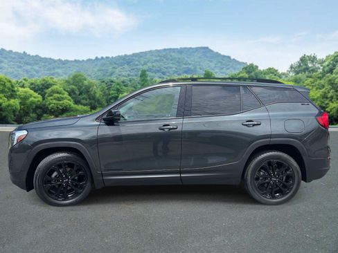 Used 2021 GMC Terrain SLE w/ Driver Convenience Package FWD image 24