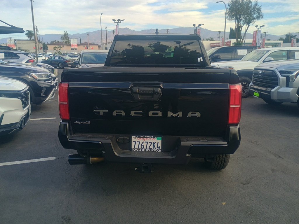 Used 2026 Toyota Tacoma SR5 AWD/4WD image 4