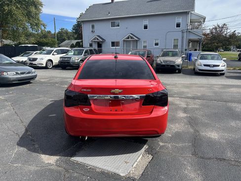 Used 2015 Chevrolet Cruze LT image 5
