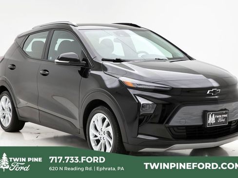 Used 2023 Chevrolet Bolt EUV LT w/ Comfort Package image 1