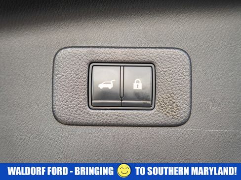 Used 2021 Nissan Armada Platinum w/ Captain's Chairs Package image 11