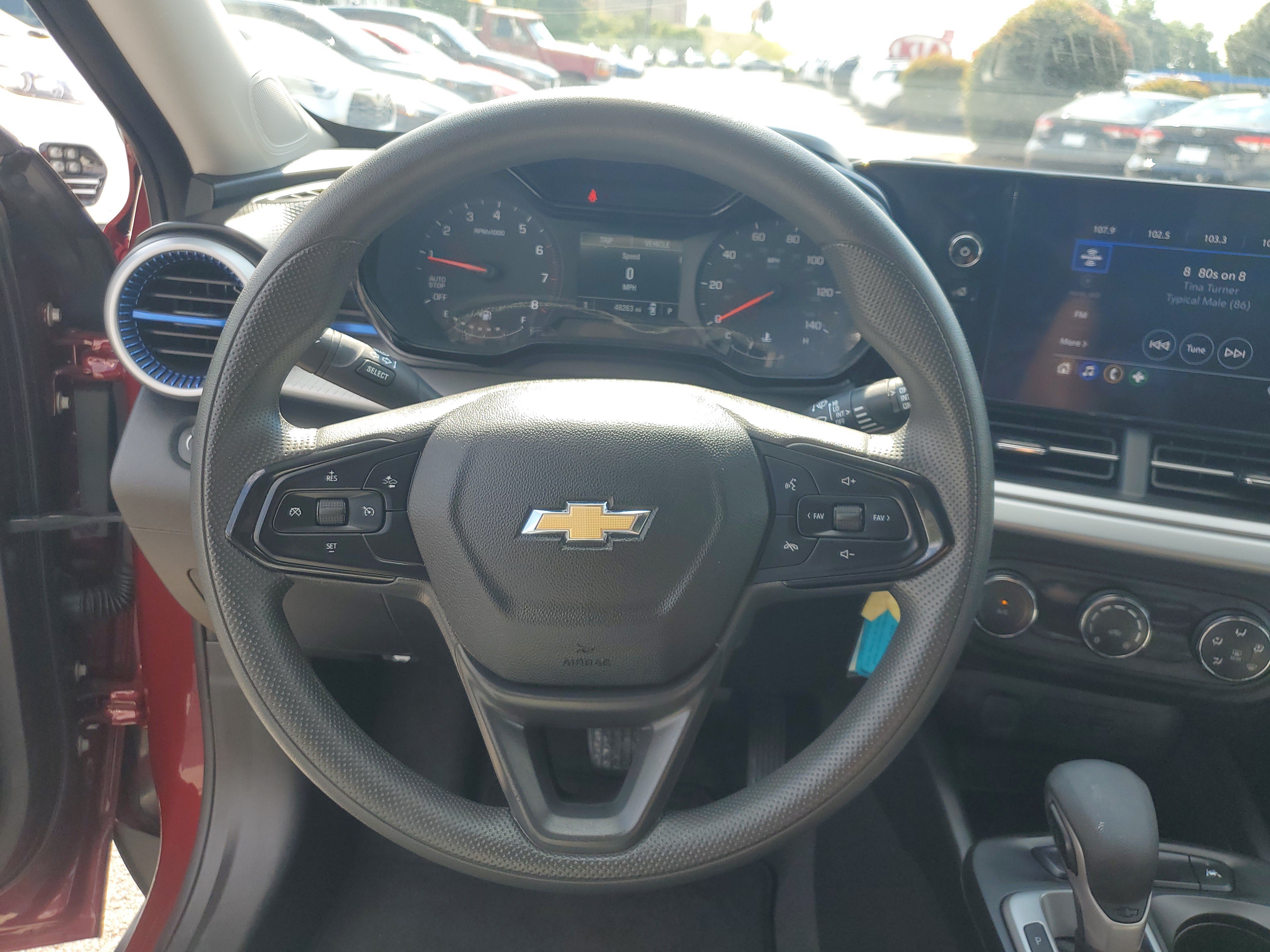 Used 2025 Chevrolet Trax LS FWD image 25