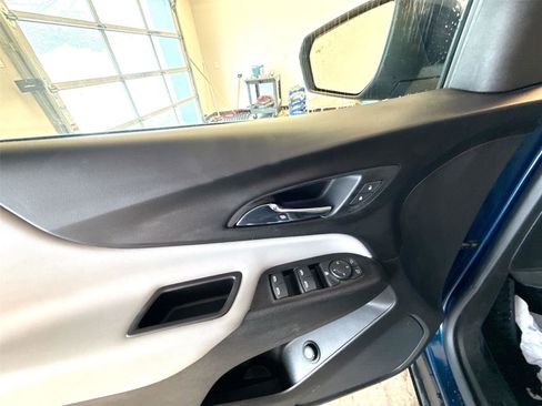 Used 2021 Chevrolet Equinox LT image 15