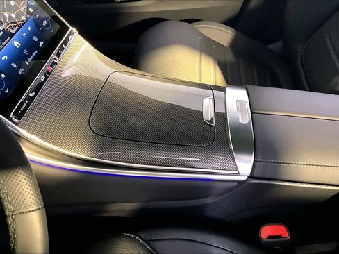 New 2026 Mercedes-Benz GLC 300 4MATIC image 10