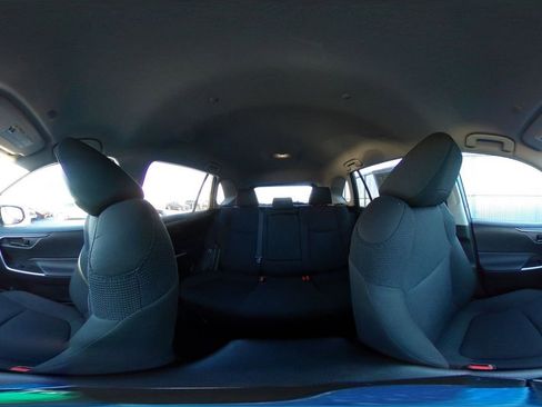 Used 2025 Toyota RAV4 LE image 41