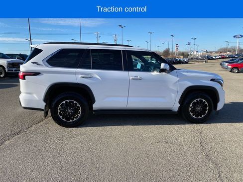 Used 2025 Toyota Sequoia TRD Pro AWD/4WD image 7
